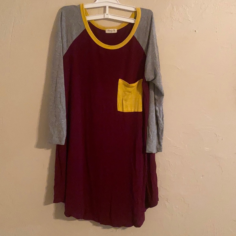 Quarter sleeve color block shirt
